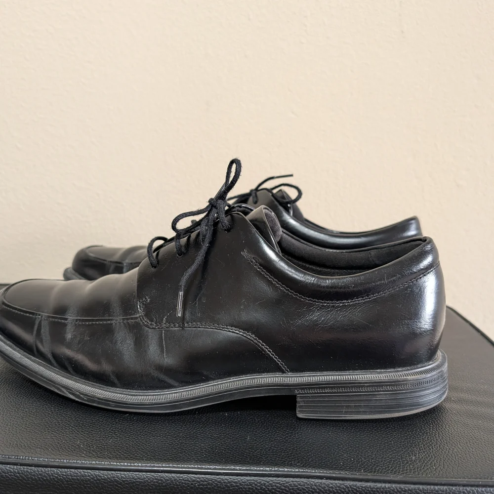 Rockport Men’s Waterproof Leather Oxford Dress Shoes, Size 12‎